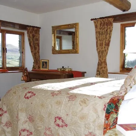 度假居 Goodies Farmhouse, Firbank, Cumbria